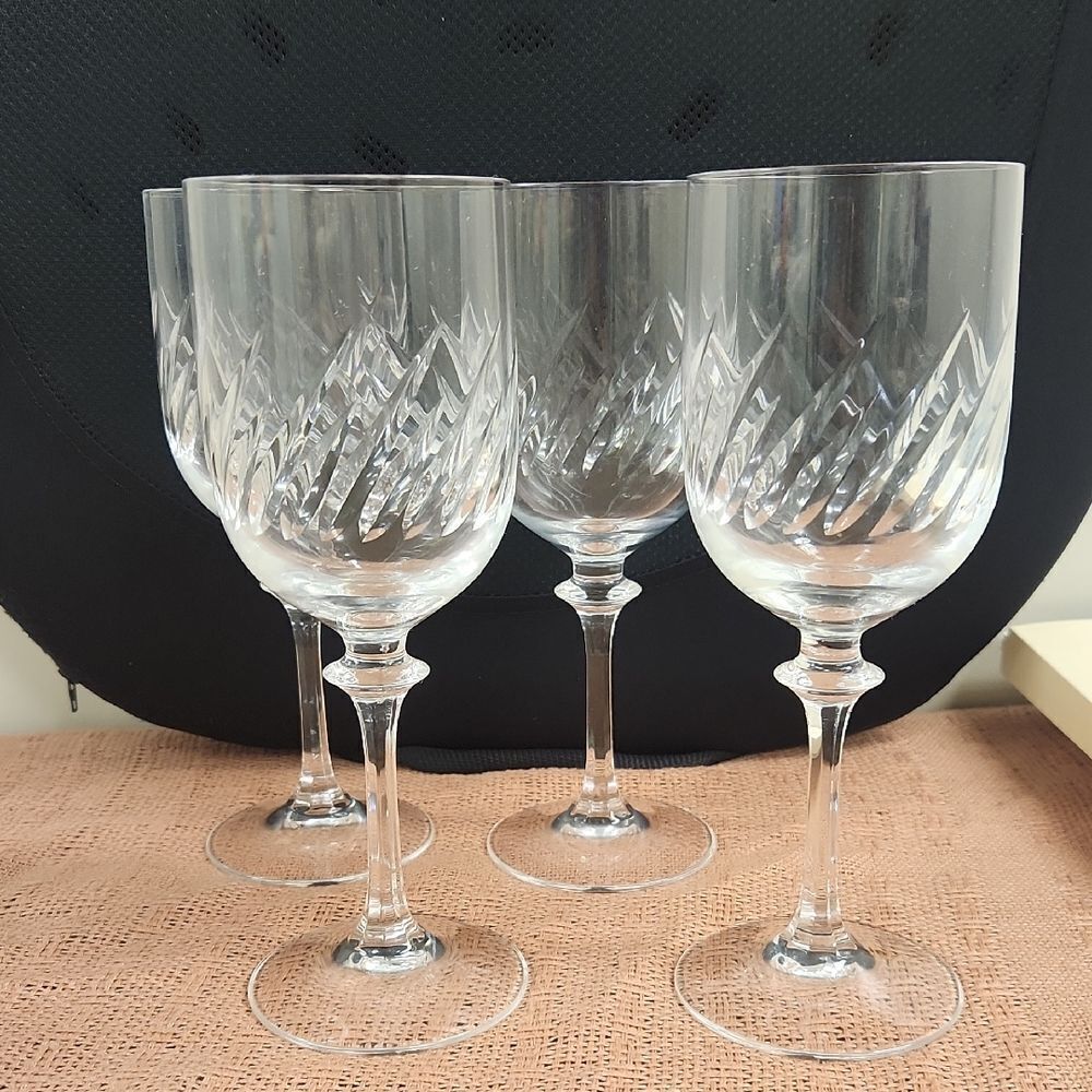 Crystal Clear Large Wine Glass Set of 4